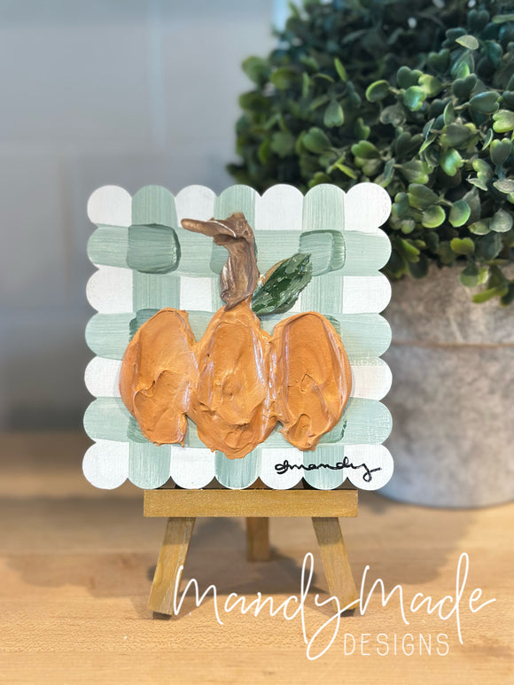 Scalloped Cottage Pumpkin
